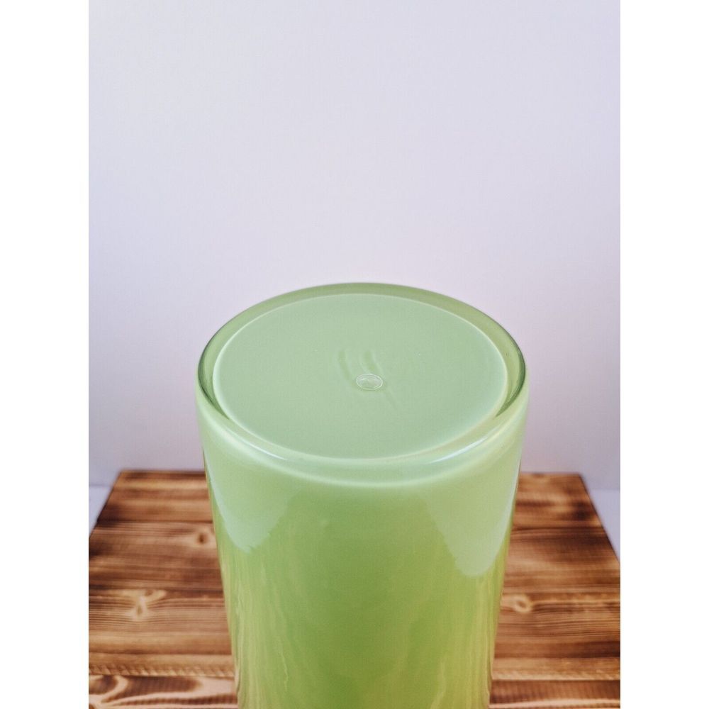 Art Glass Hand Blown Cased Vase, Lime Green In Color With Rim‎ Trimmed Blue - Picture 6 of 10